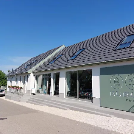 아파트 Buborek 초팍